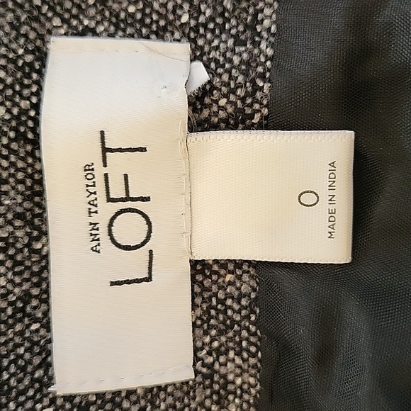 LOFT Ann Taylor size 0 mini black/white tweed skirt - Picture 4 of 5